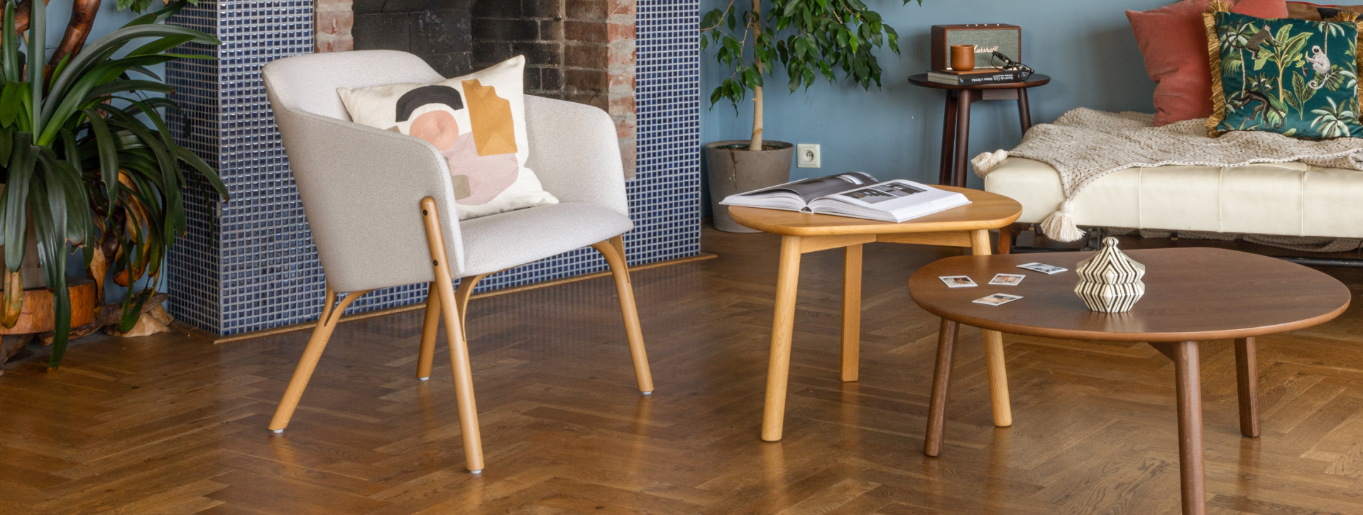Split-loungechair-YYY-coffee-table-Ton