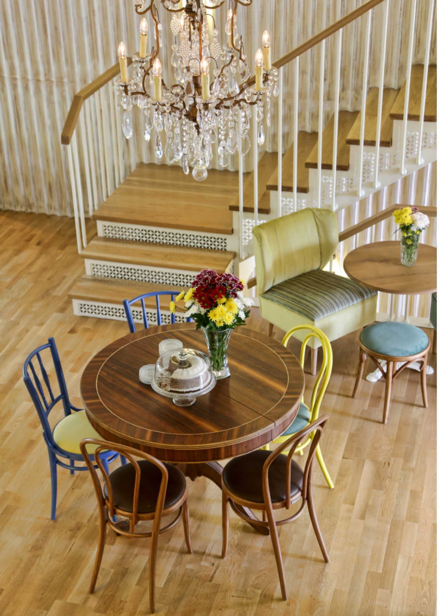Ton-bentwood-furniture-wood-upholstered-stool-design-model-60
