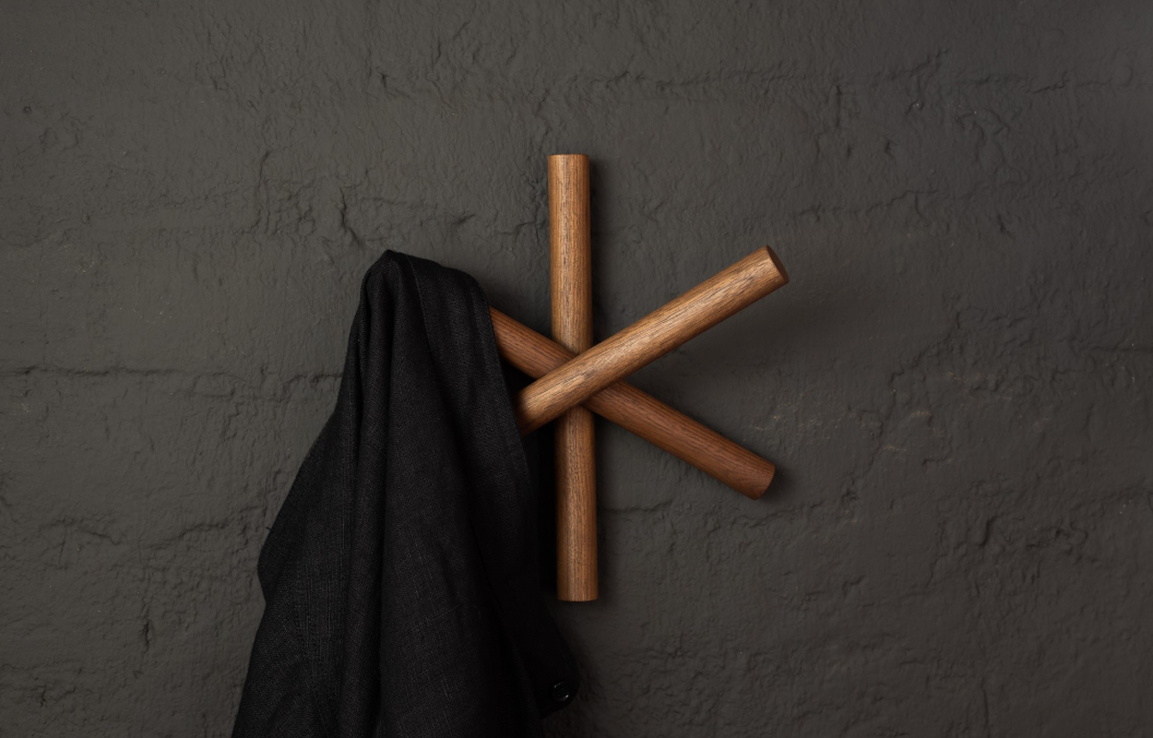 Ton-coat-hook-wood-design-Logs